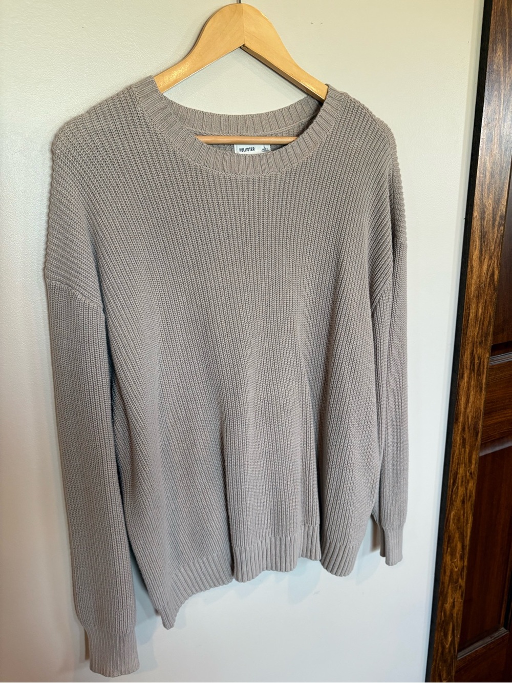 Hollister Crewneck Sweater in Light Taupe